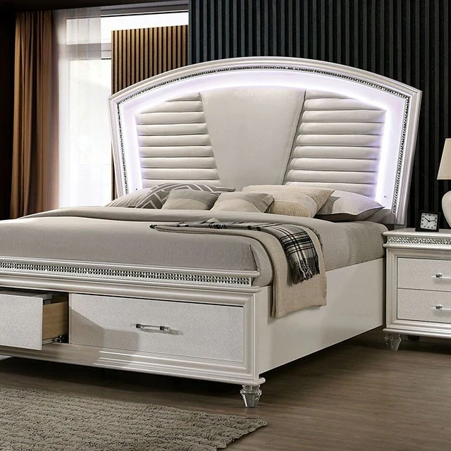Maddie Pearl White 4 Pc Bedroom Set - Image 3