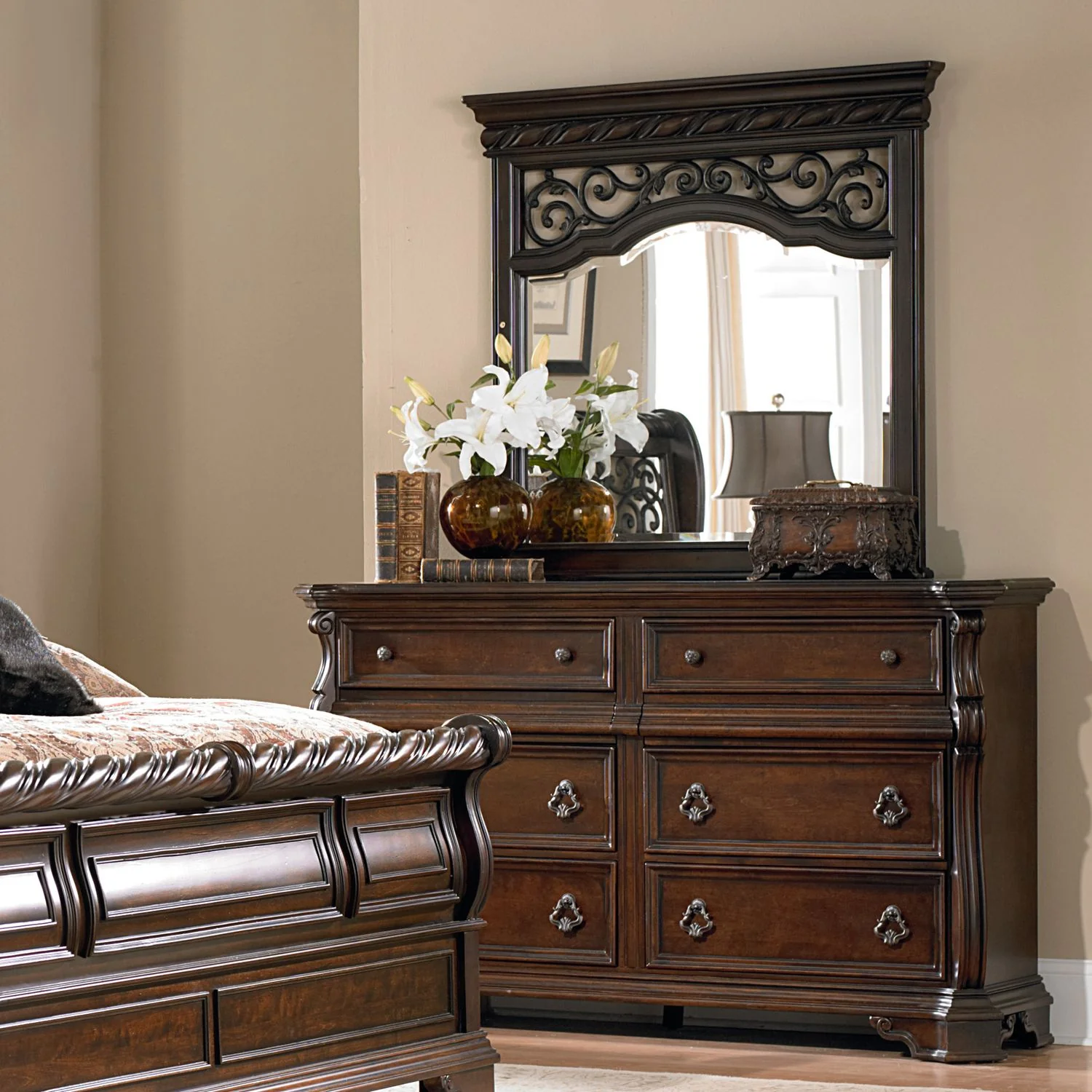 Arbor Place 4 Pc Bedroom Set 575-BR-QSLDMN - Image 3