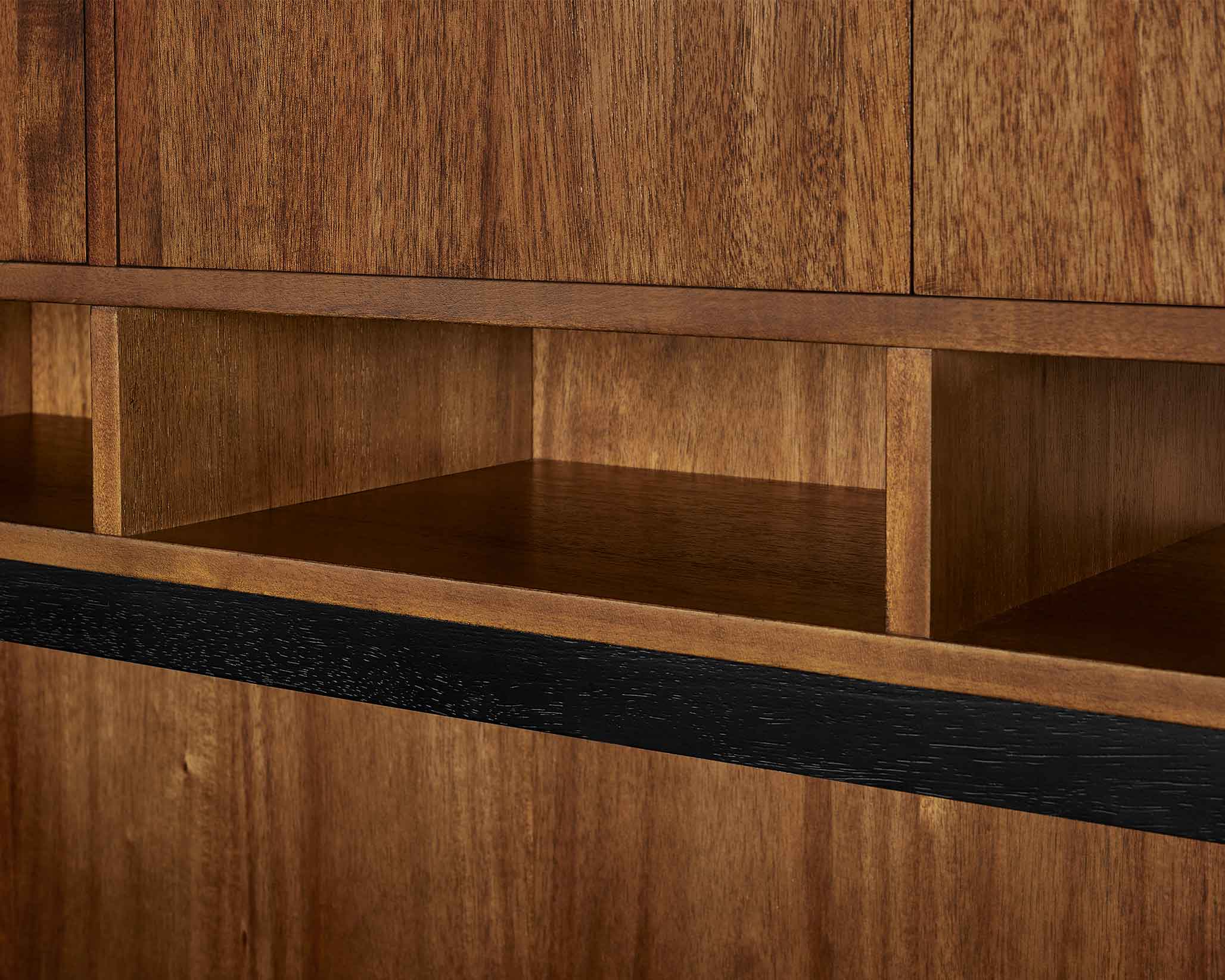 Avery IMAV642 Brown Credenza Hutch - Image 6