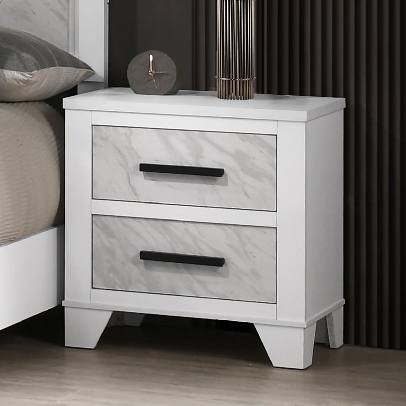 Darlene White 4 Pc King Bedroom Set - Image 4