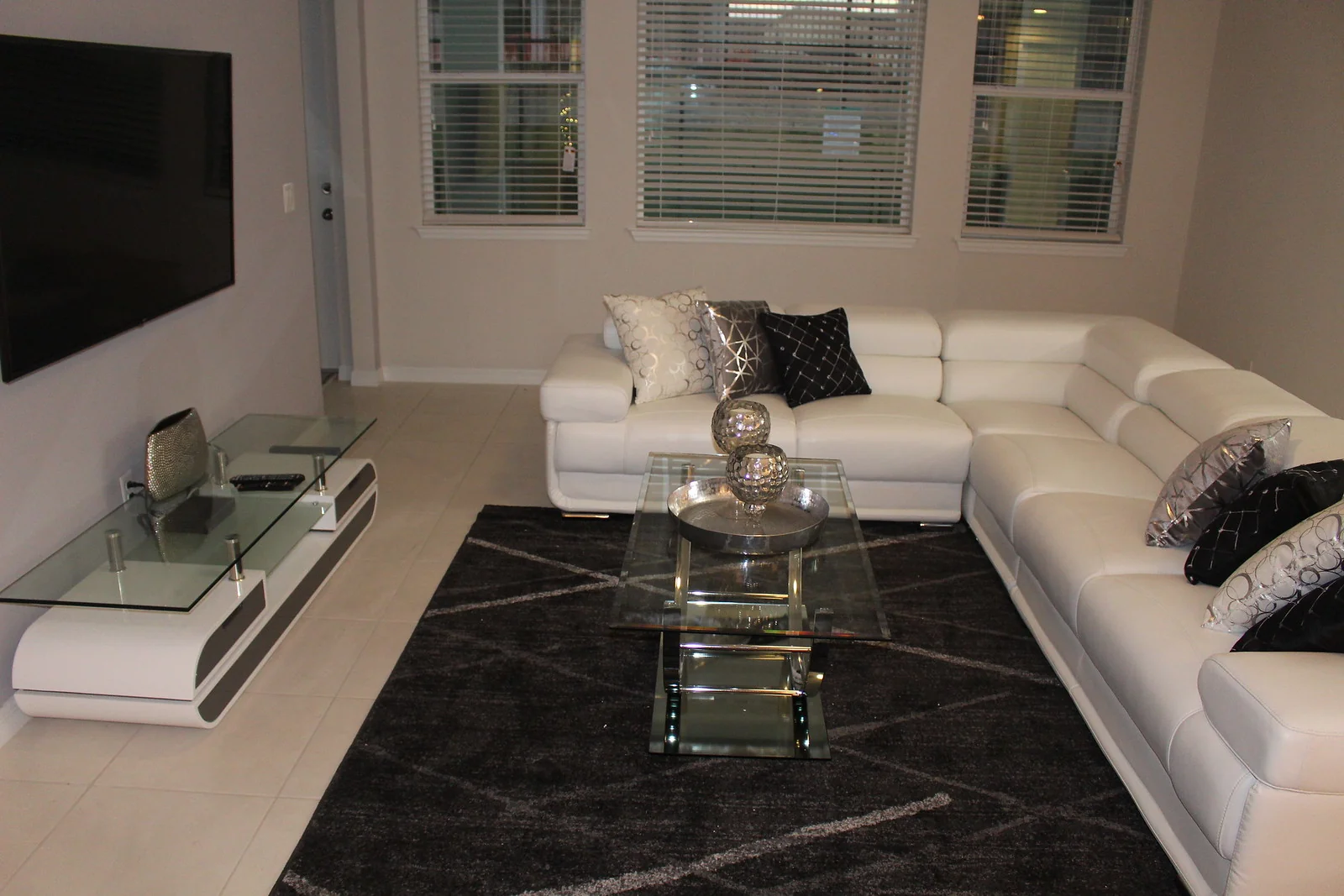 ESF 2119 White Top Grain Leather Sectional - Image 10