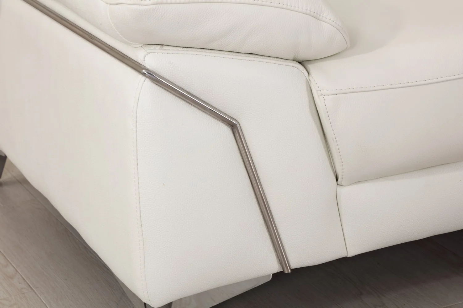 Global United 727 Ferrara Modern Sectional - Genuine Italian Leather - Image 13