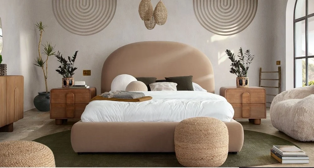 Fox Camel Velvet Queen Platform Bed