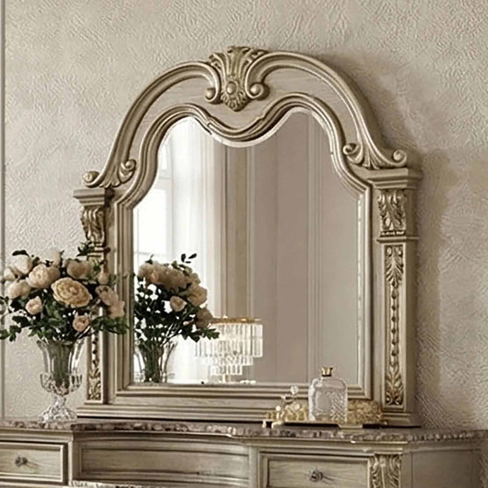 Fromberg Gold Champagne 4 Pc Bedroom Set - Image 5