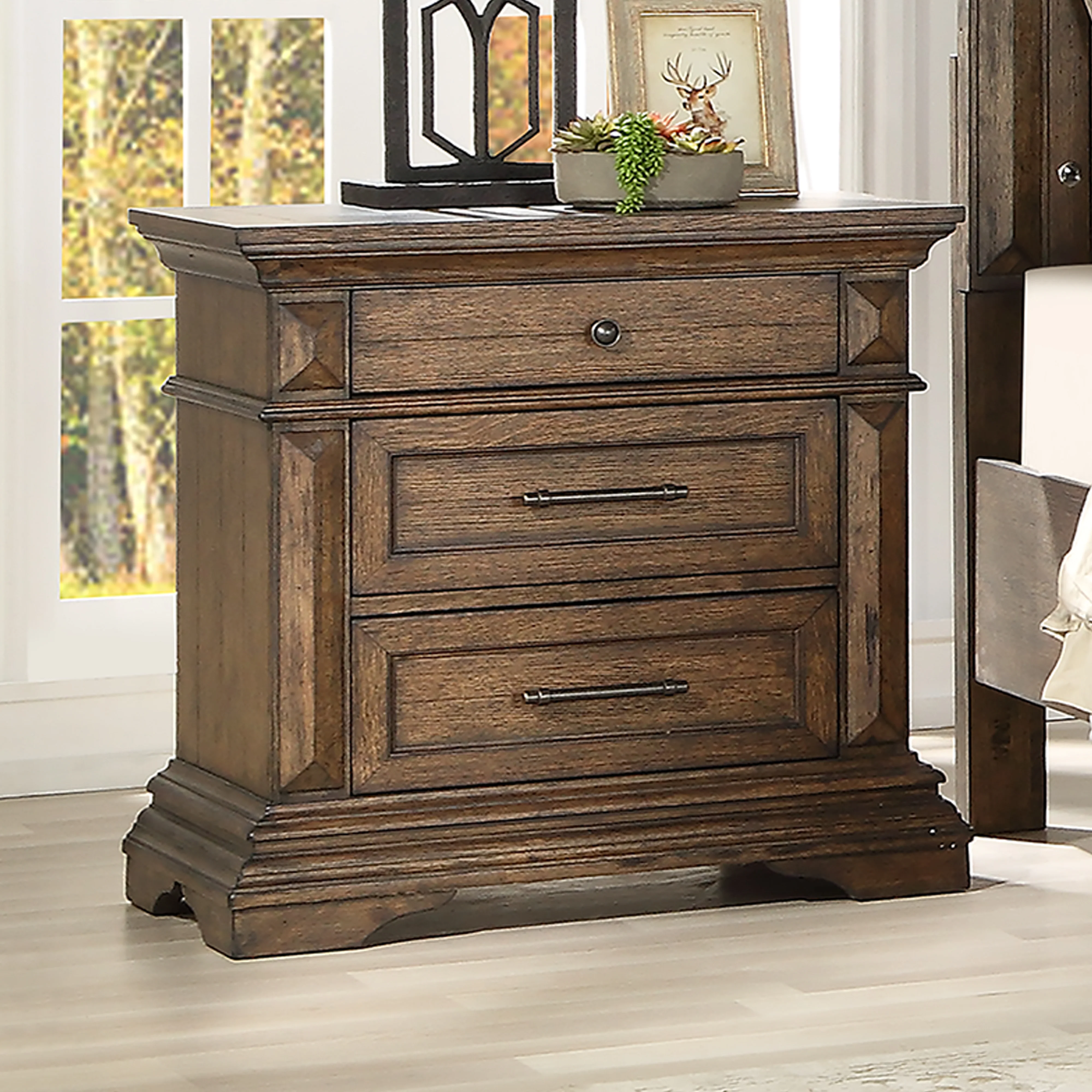 Mar Vista Walnut 4 Pc Bedroom Collection - Image 7