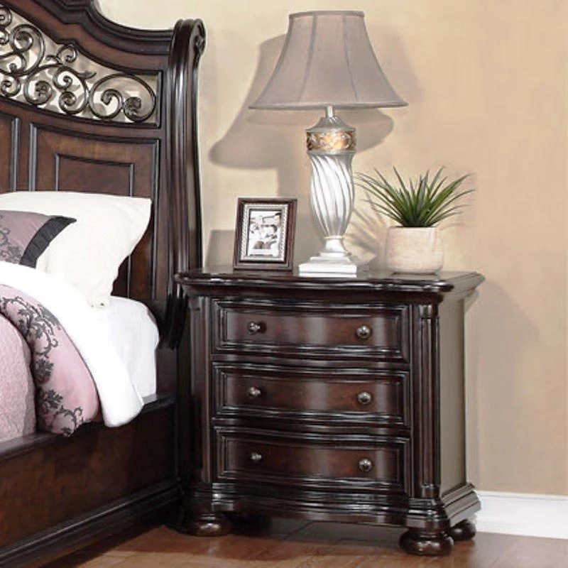 McFerran B367 Dark Brown Bedroom Collection - Image 3