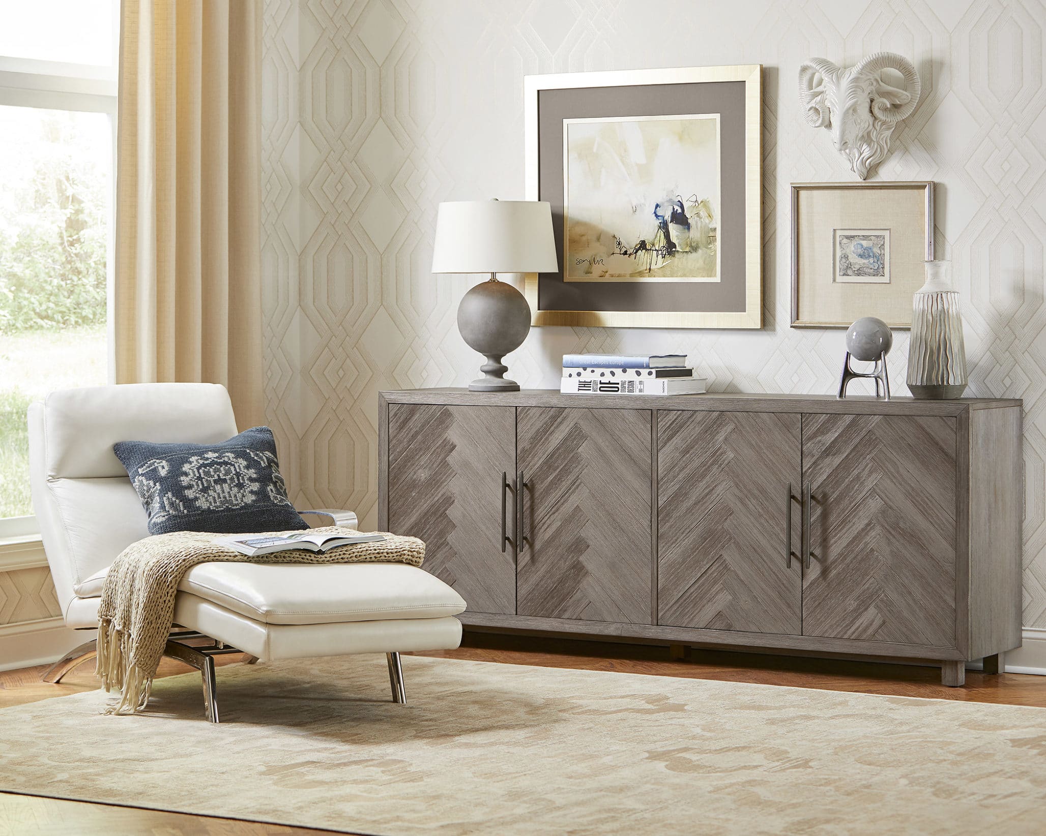 Palisades 4 Door 80" TV Console - Image 3