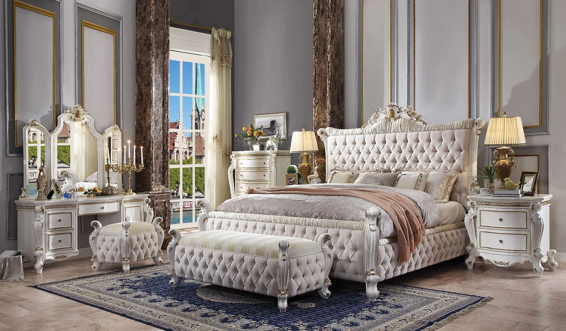 Picardy 4 Pc Bedroom Set - King Bed