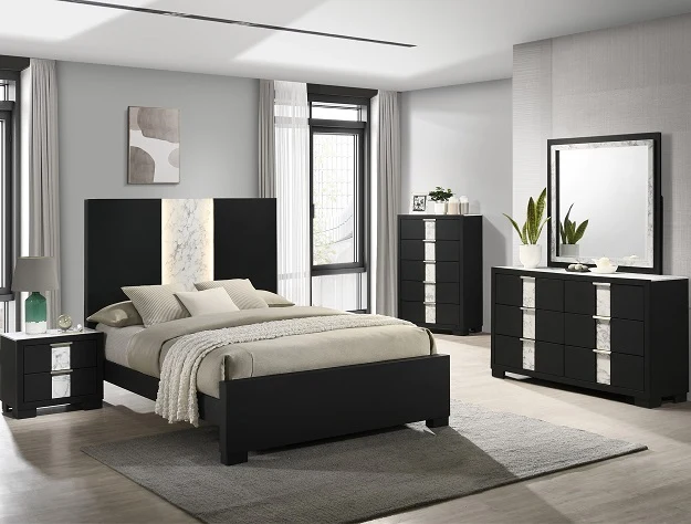 Rangley B6830 Two-Tone 4 Pc Bedroom Set - Image 8