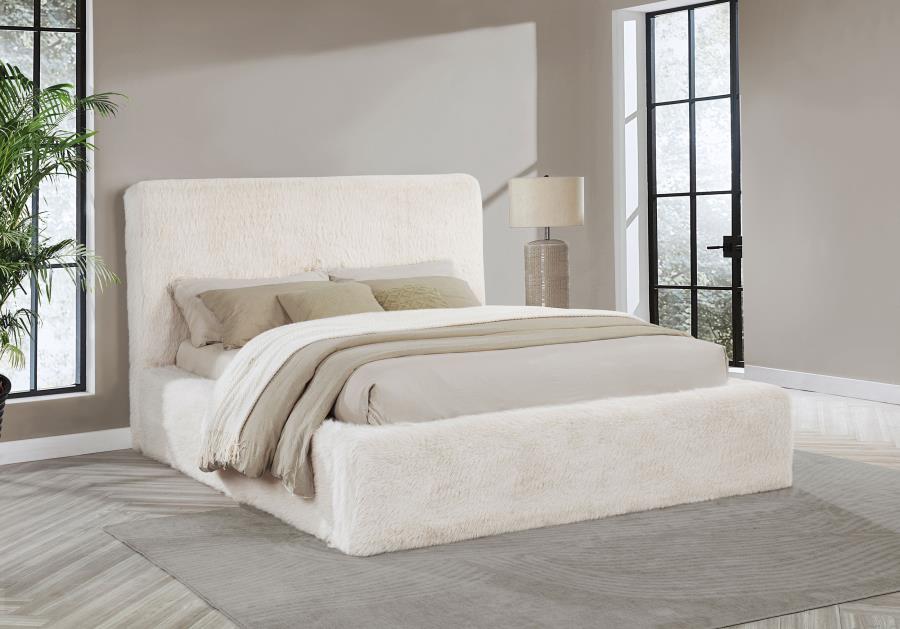 Rebecca Eastern King Faux Fur Bed  306141KE - Image 3