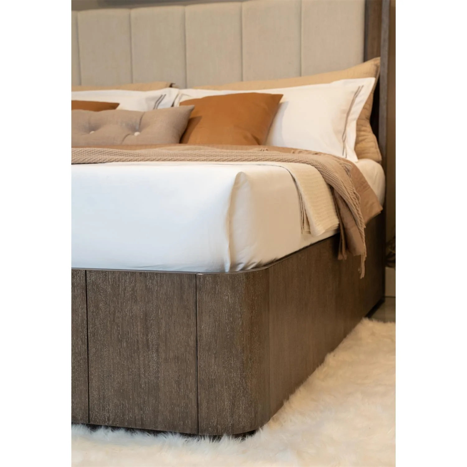 Sariel 4 Pc Bedroom Collection by Riverside - Image 7